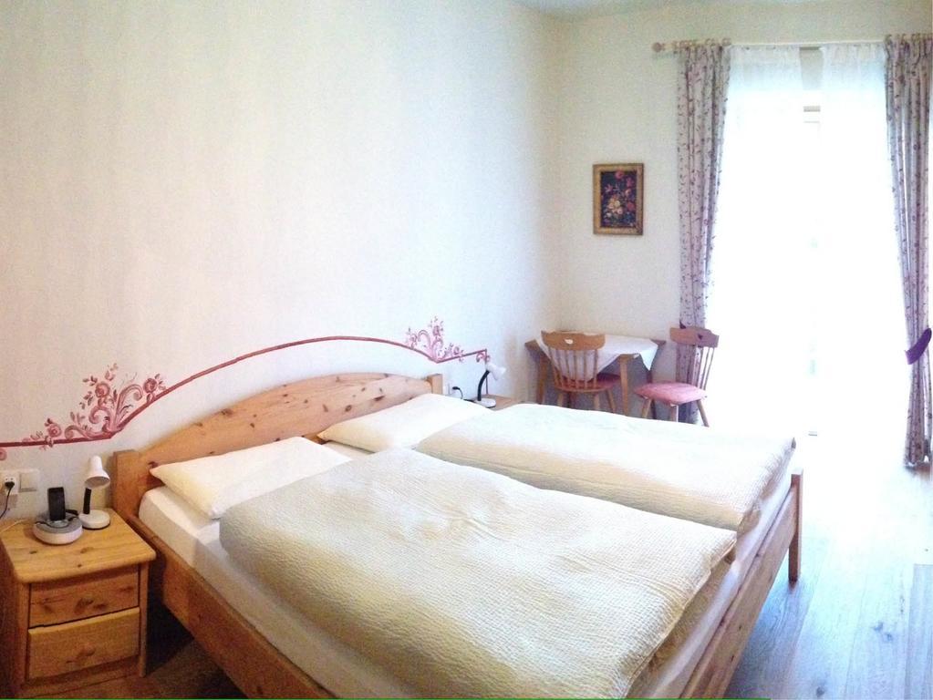Platzerhof Apartment Monguelfo-Tesido / Welsberg-Taisten Ruang foto
