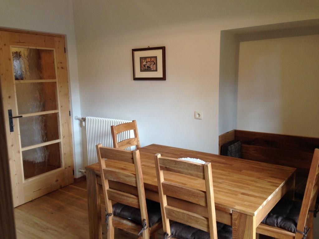 Platzerhof Apartment Monguelfo-Tesido / Welsberg-Taisten Ruang foto